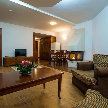 Astera Tourist & Hotel 4*