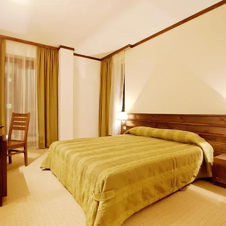 Astera Tourist &